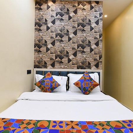 Fabhotel Royal Park Inn - Nr Eden Garden Stadium Calcutta Exteriör bild
