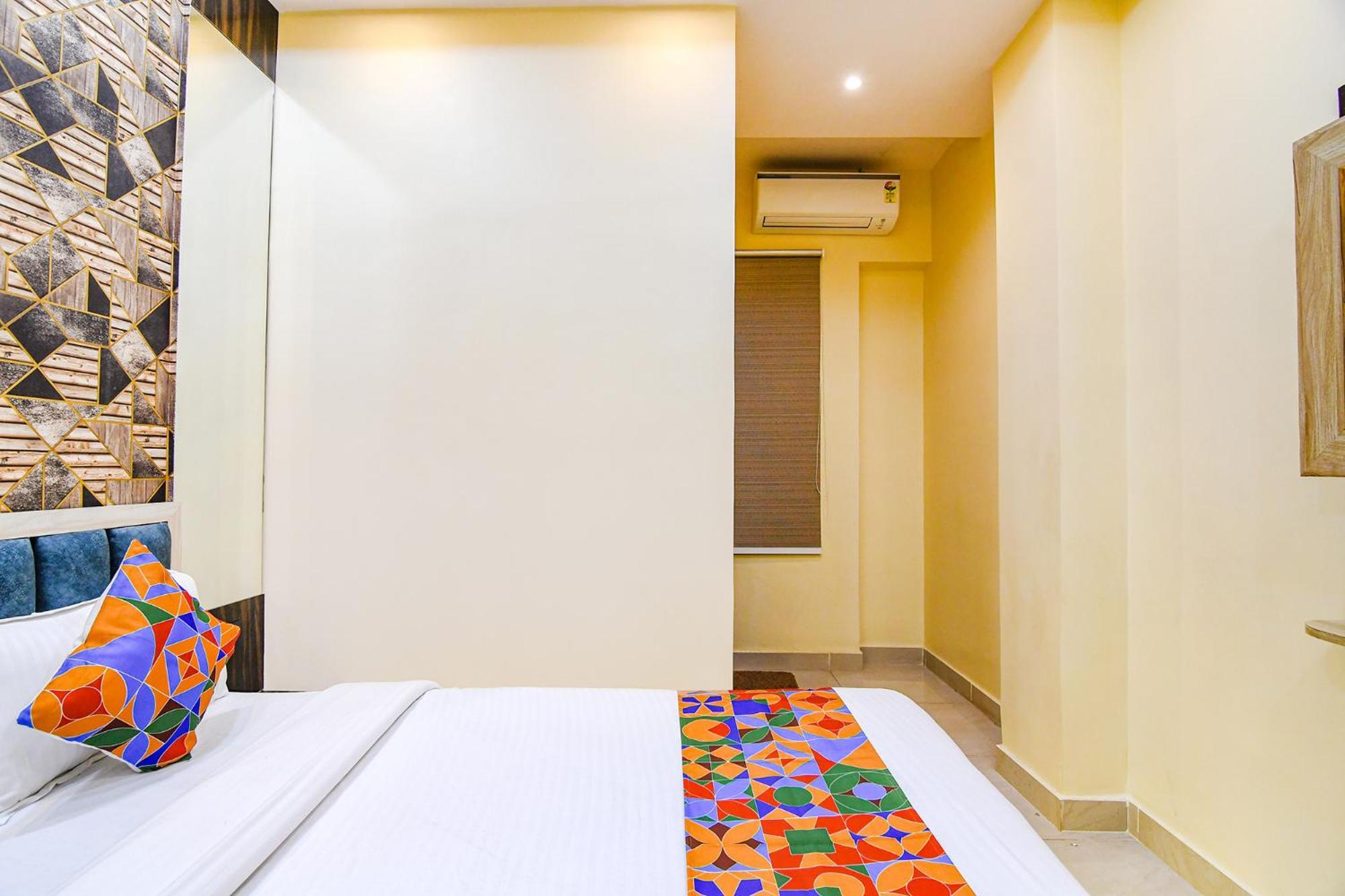 Fabhotel Royal Park Inn - Nr Eden Garden Stadium Calcutta Exteriör bild