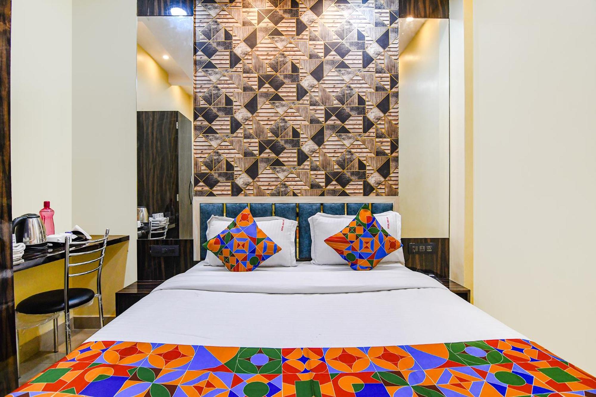 Fabhotel Royal Park Inn - Nr Eden Garden Stadium Calcutta Exteriör bild