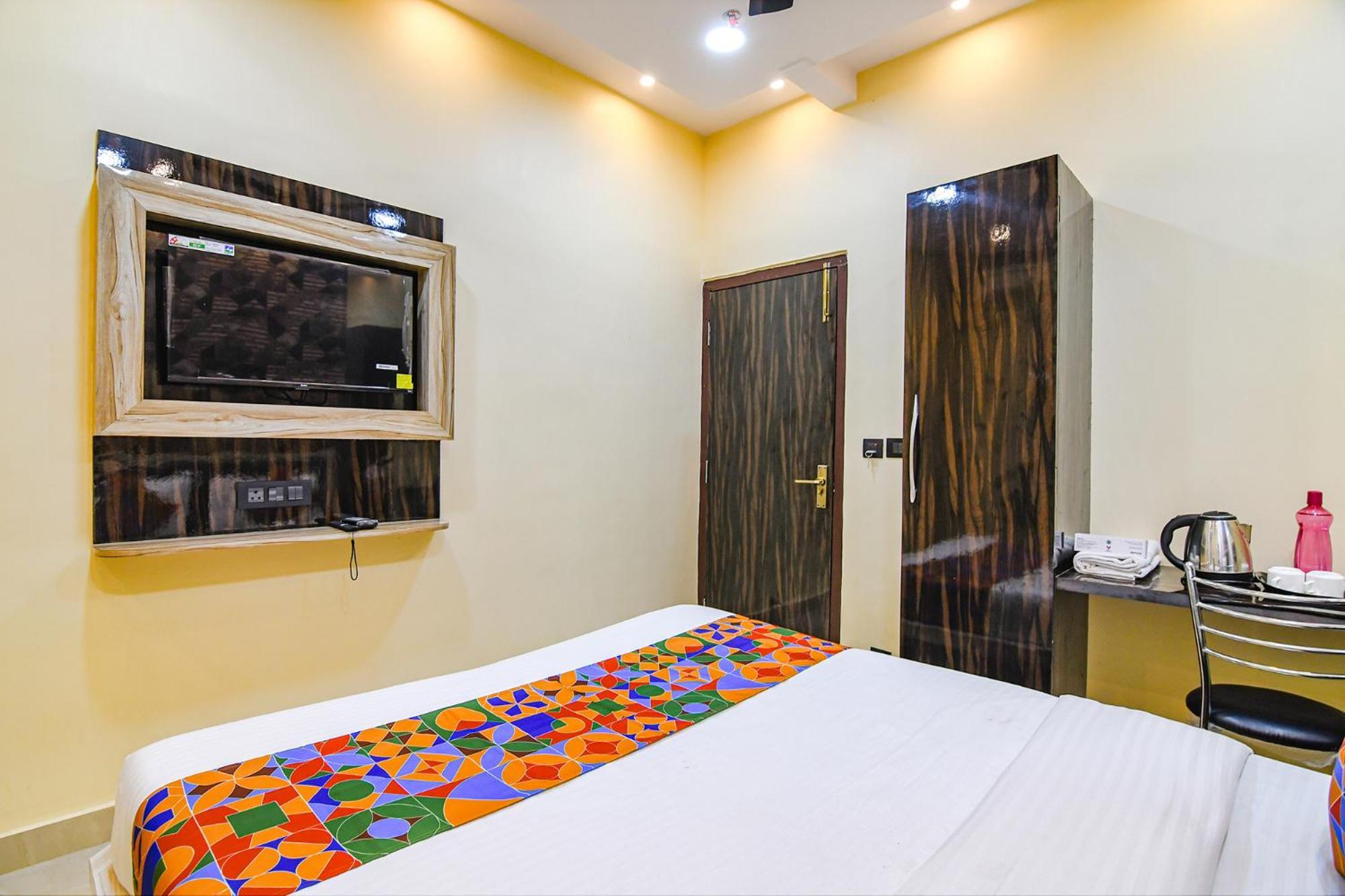 Fabhotel Royal Park Inn - Nr Eden Garden Stadium Calcutta Exteriör bild