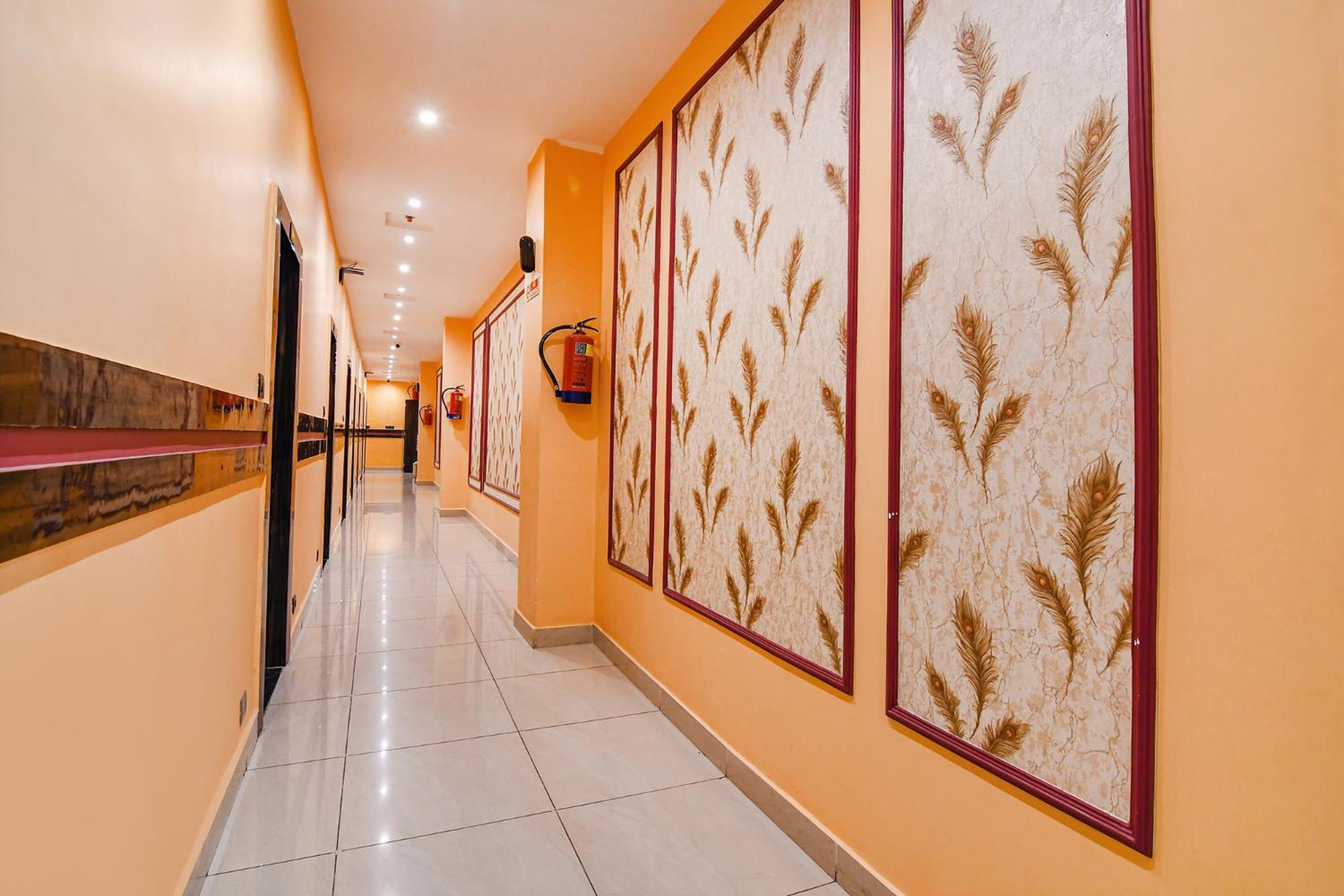 Fabhotel Royal Park Inn - Nr Eden Garden Stadium Calcutta Exteriör bild