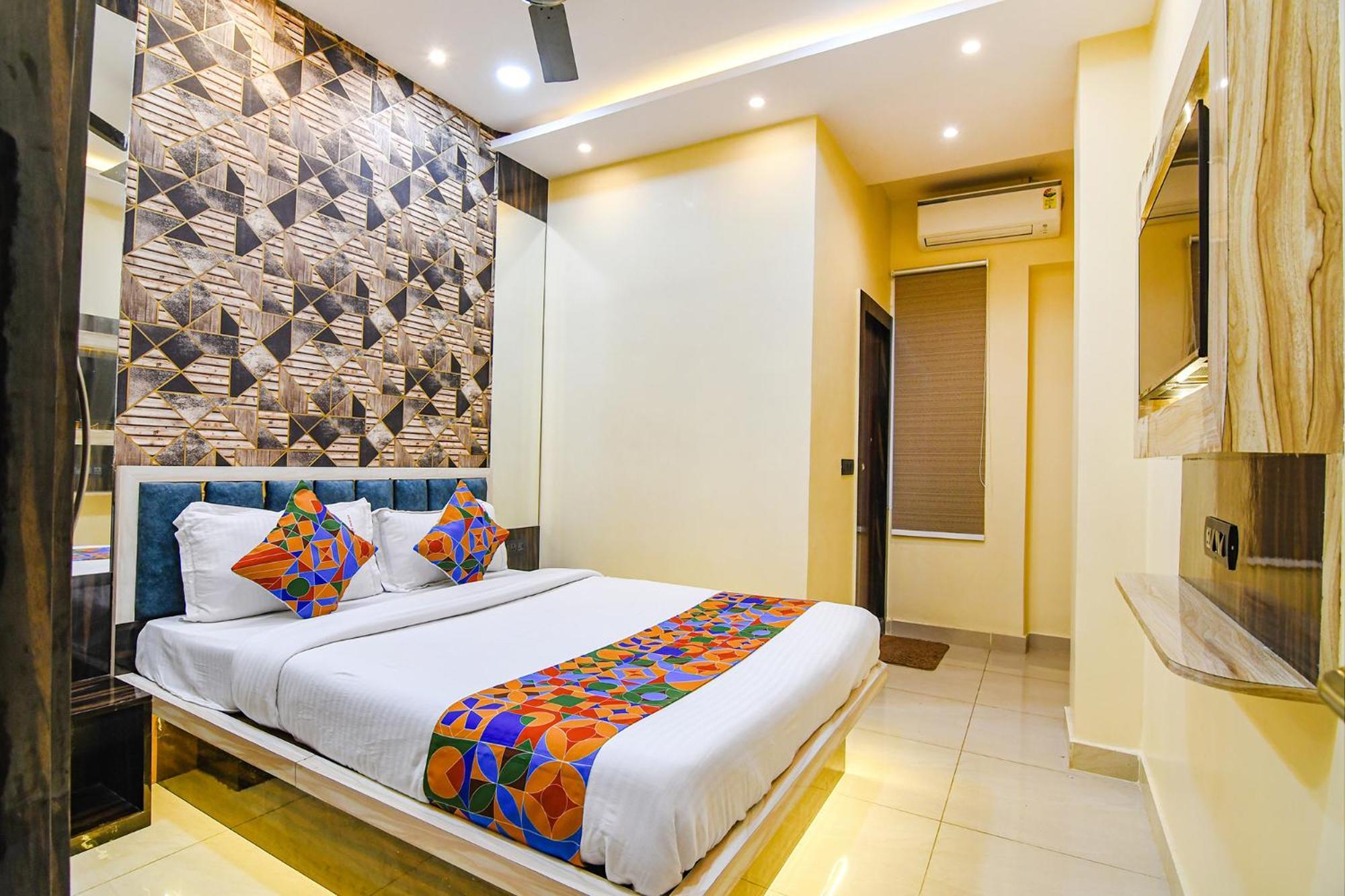 Fabhotel Royal Park Inn - Nr Eden Garden Stadium Calcutta Exteriör bild